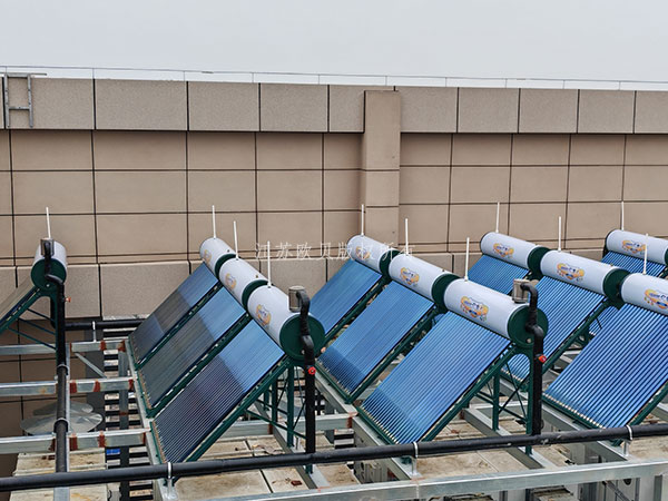 【圖片】湖北醫院無動力太陽能熱水工程